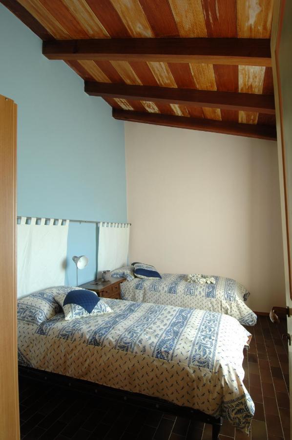 Bed and Breakfast Mirabilia Adrara San Rocco Экстерьер фото